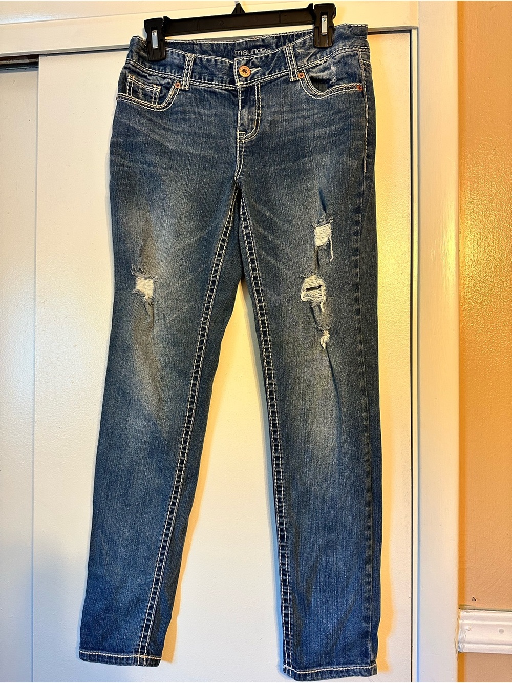 Maurices Distressed Medium Blue Women's Skinny Jeans